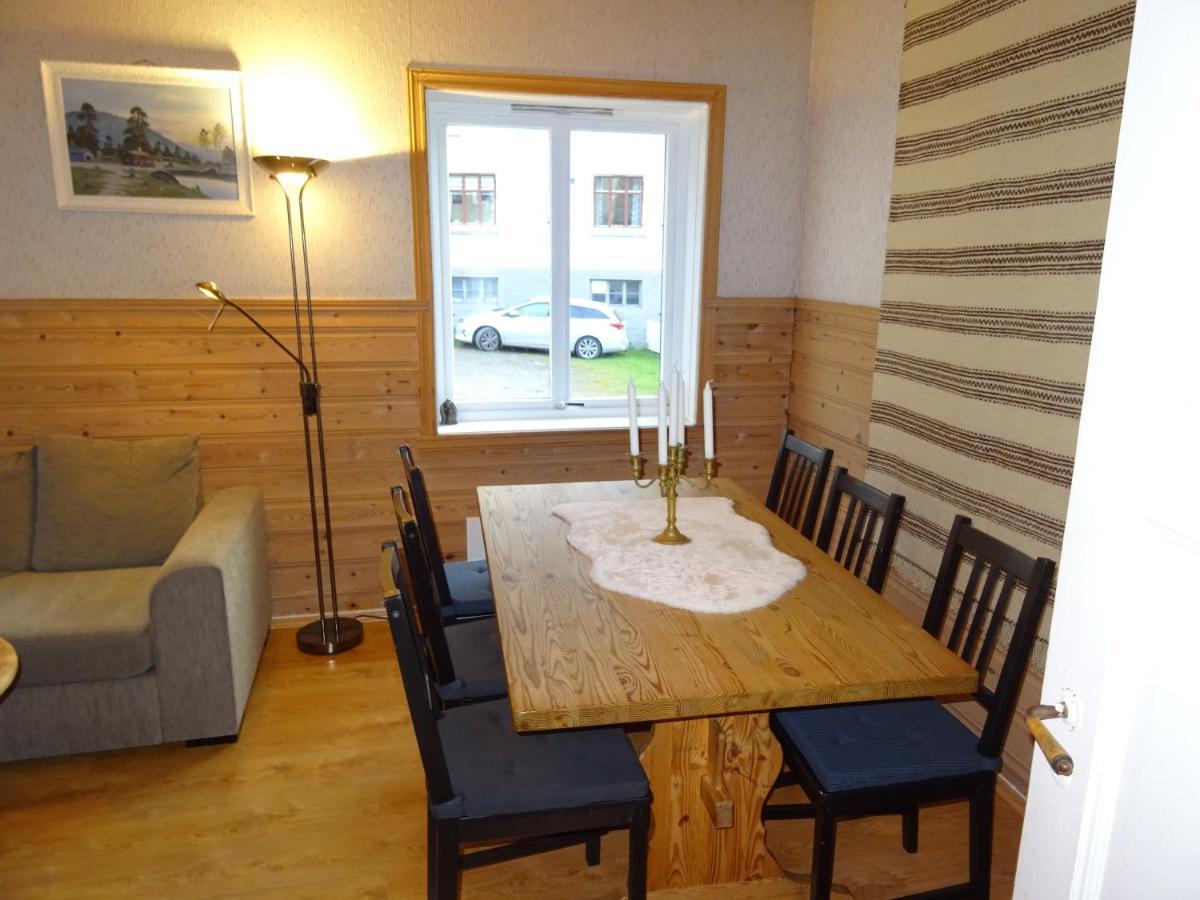 Вилла Fjordshelter- Cozy Townhouse Тисседал Экстерьер фото